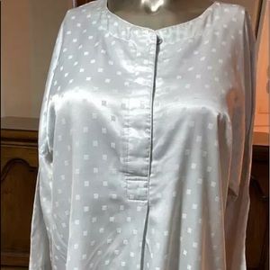 Lord and Taylor Lt Gray Sleepshirt Print Satin